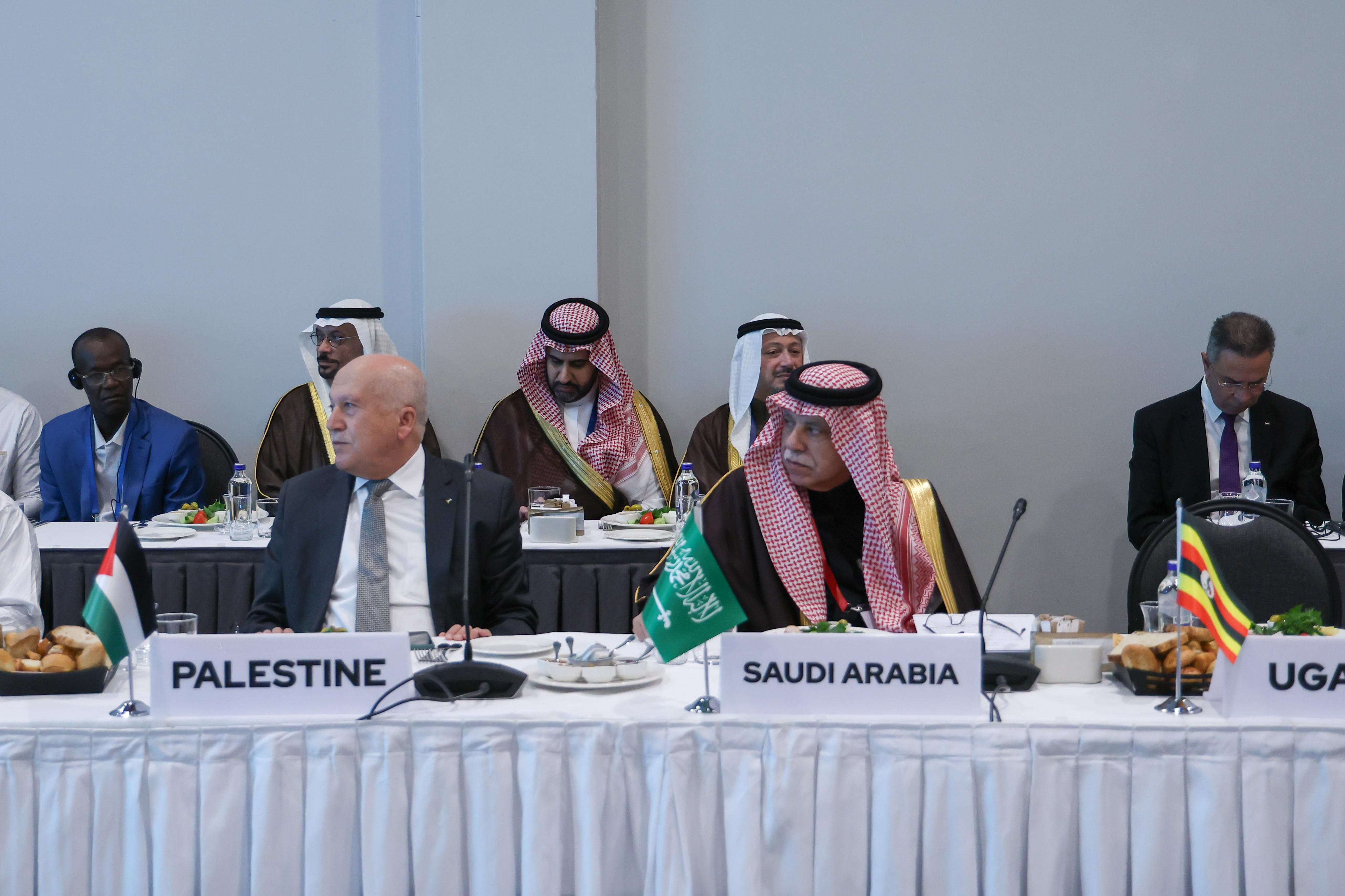 وفد المملكة برئاسة القصبي يختتم مشاركته في الدورة الوزارية الـ (40) للجنة الدائمة للتعاون الاقتصادي والتجاري "الكومسيك" ويؤكد أهمية توسيع آفاق التعاون المشترك بين الدول الأعضاء