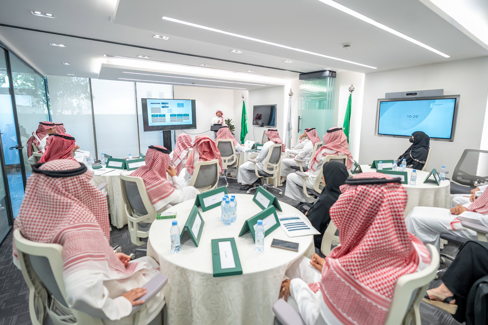 هيئة التجارة الخارجية تطلق برنامج تأهيل وتطوير الموفدين في مكاتبها الخارجية