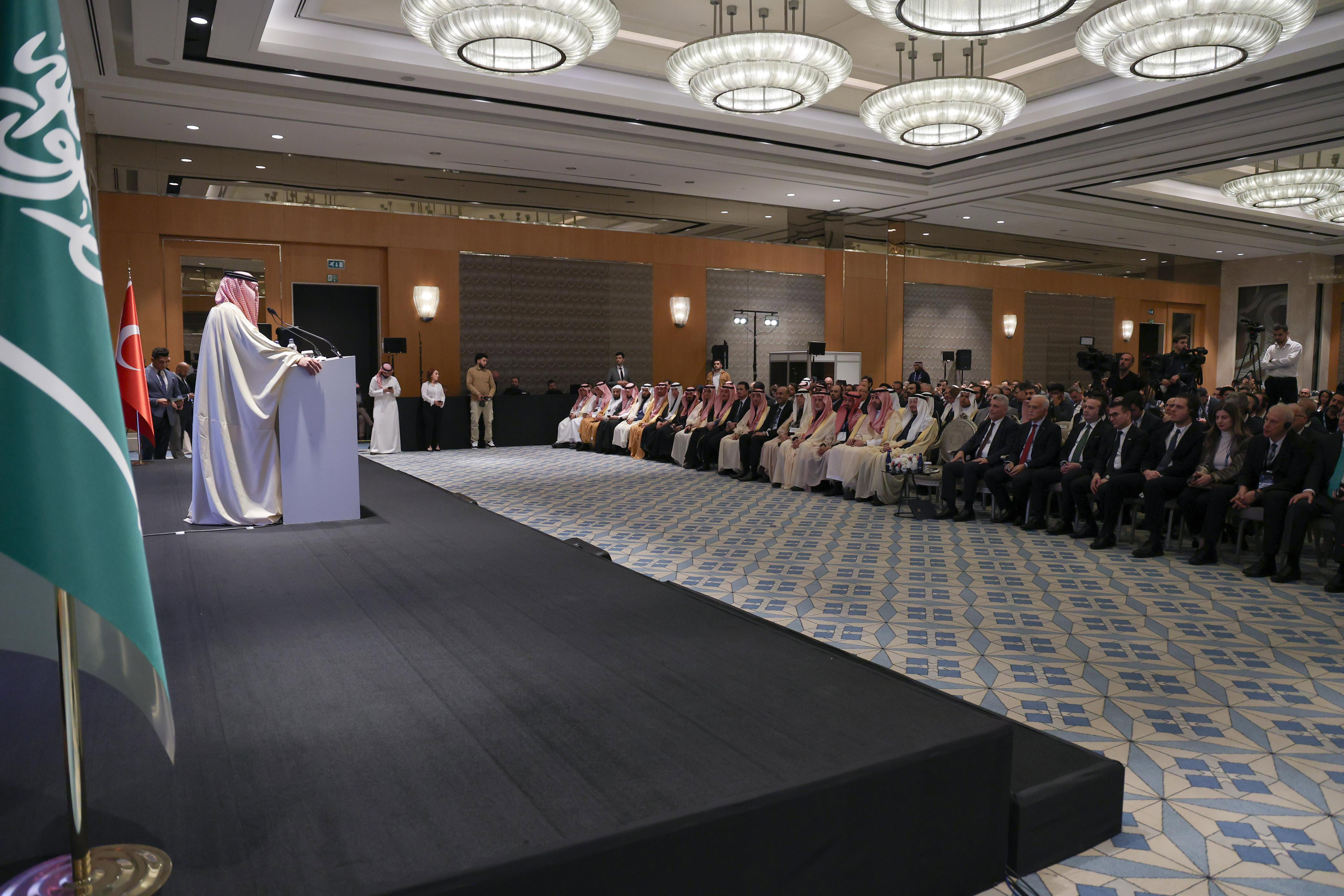 وفد المملكة برئاسة القصبي يختتم مشاركته في الدورة الوزارية الـ (40) للجنة الدائمة للتعاون الاقتصادي والتجاري "الكومسيك" ويؤكد أهمية توسيع آفاق التعاون المشترك بين الدول الأعضاء