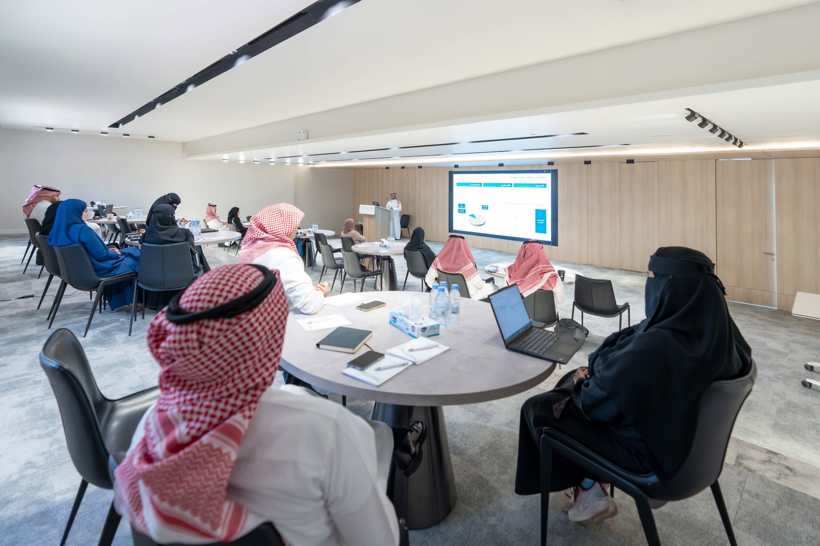 التجارة الخارجية تعقد ورشة عمل تعريفية لمنظومة المالية في عددٍ من المواضيع المتعلقة بالتجارة الدولية