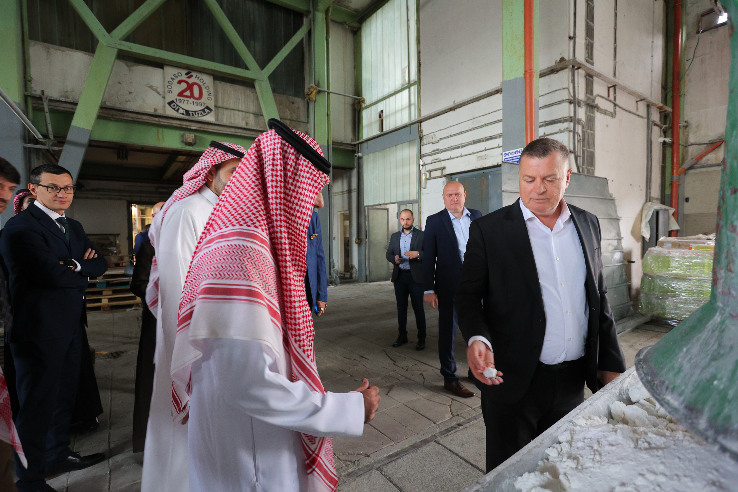 الوفد الحكومي السعودي يبحث تعزيز الشراكة مع كبرى الشركات البوسنية ويطّلع على جهود مركز الملك فهد الثقافي