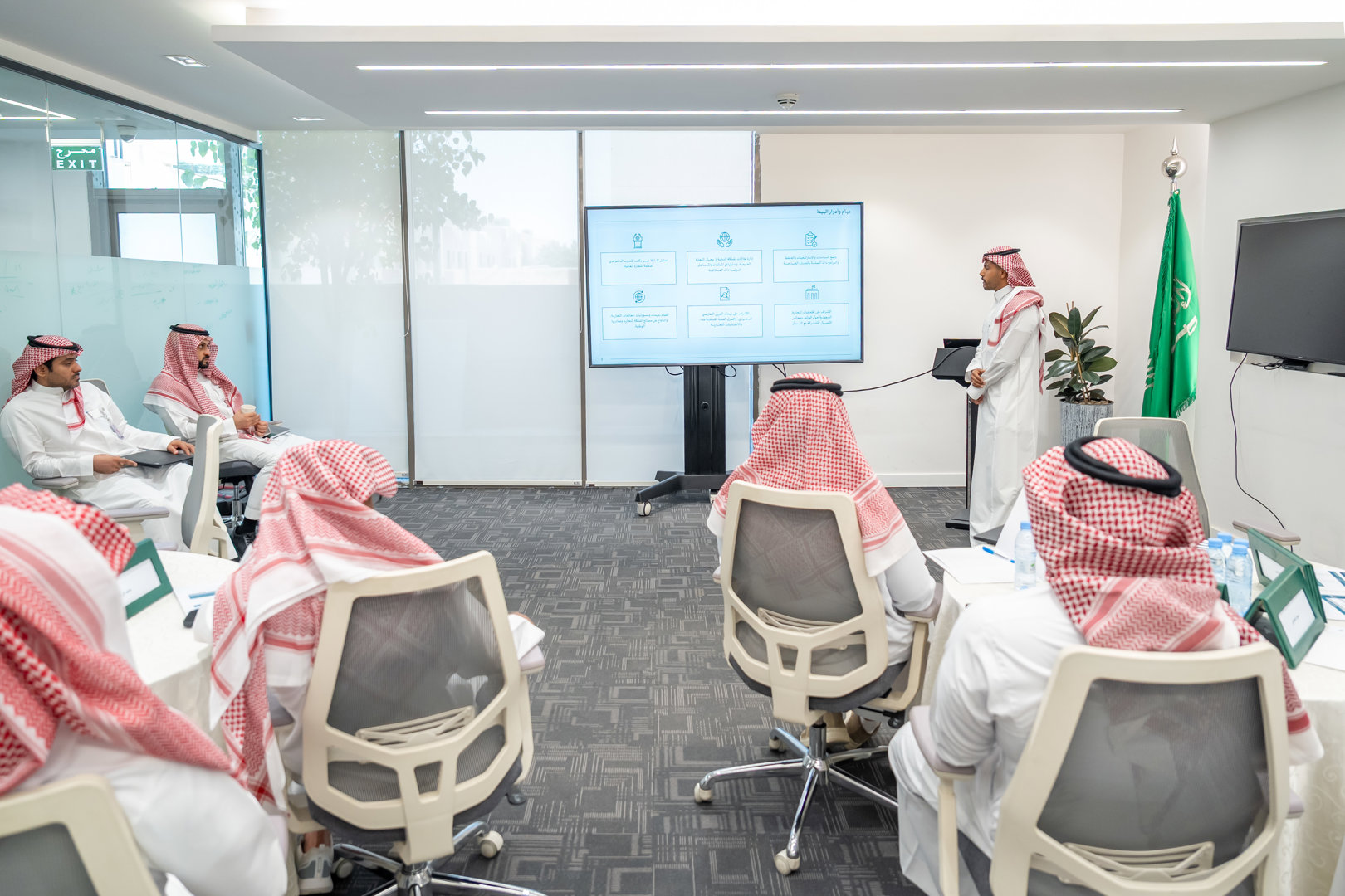 هيئة التجارة الخارجية تطلق برنامج تأهيل وتطوير الموفدين في مكاتبها الخارجية