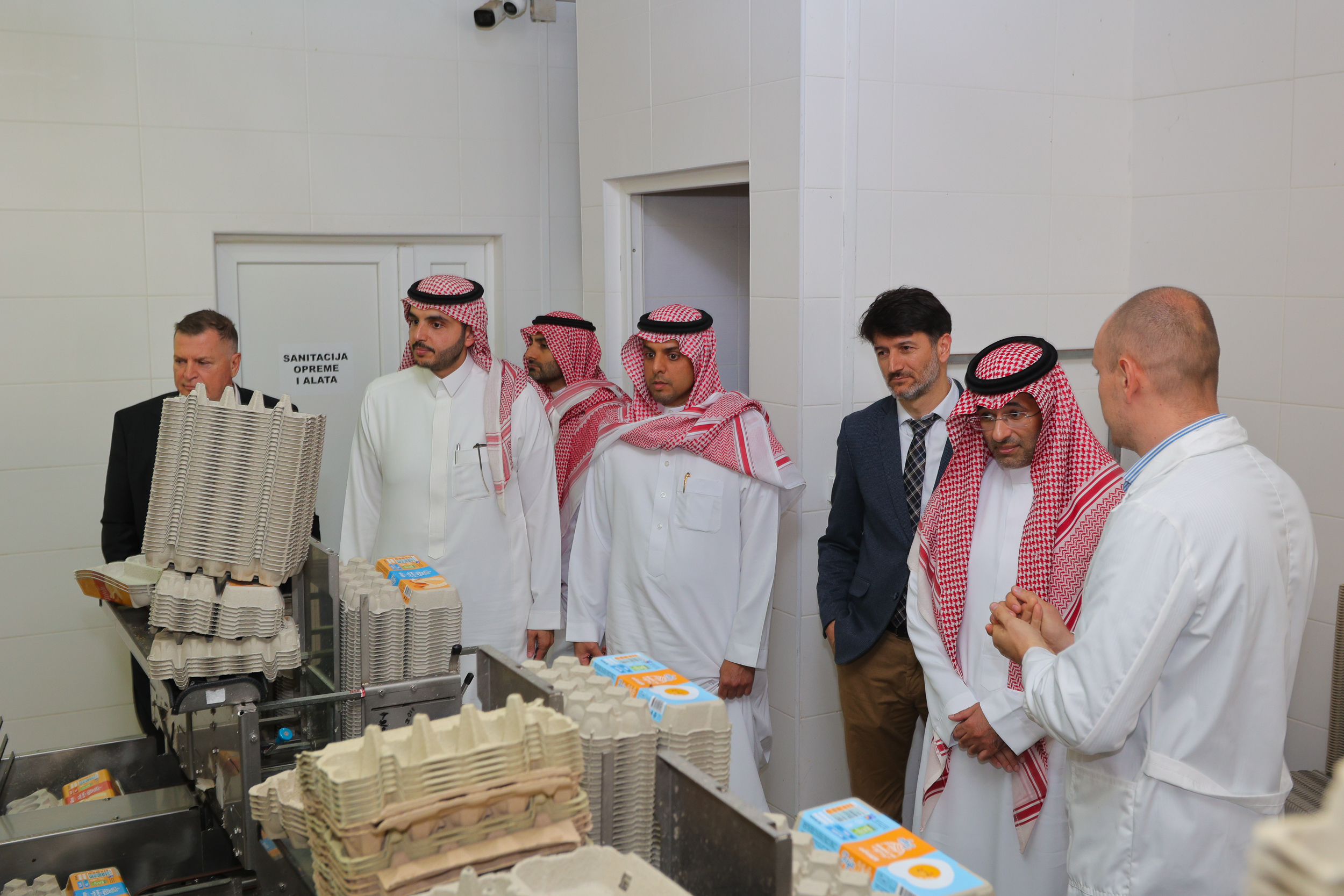 الوفد الحكومي السعودي يبحث تعزيز الشراكة مع كبرى الشركات البوسنية ويطّلع على جهود مركز الملك فهد الثقافي